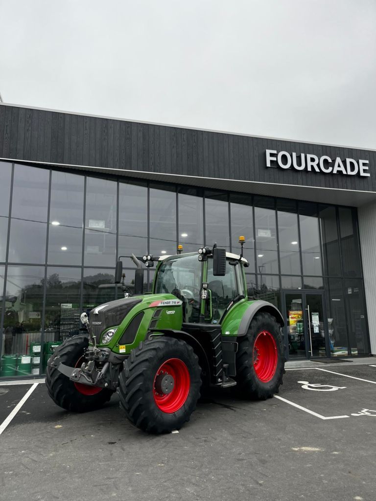 Fendt 718 Vario Profi Plus Tractor 107.000 EUR