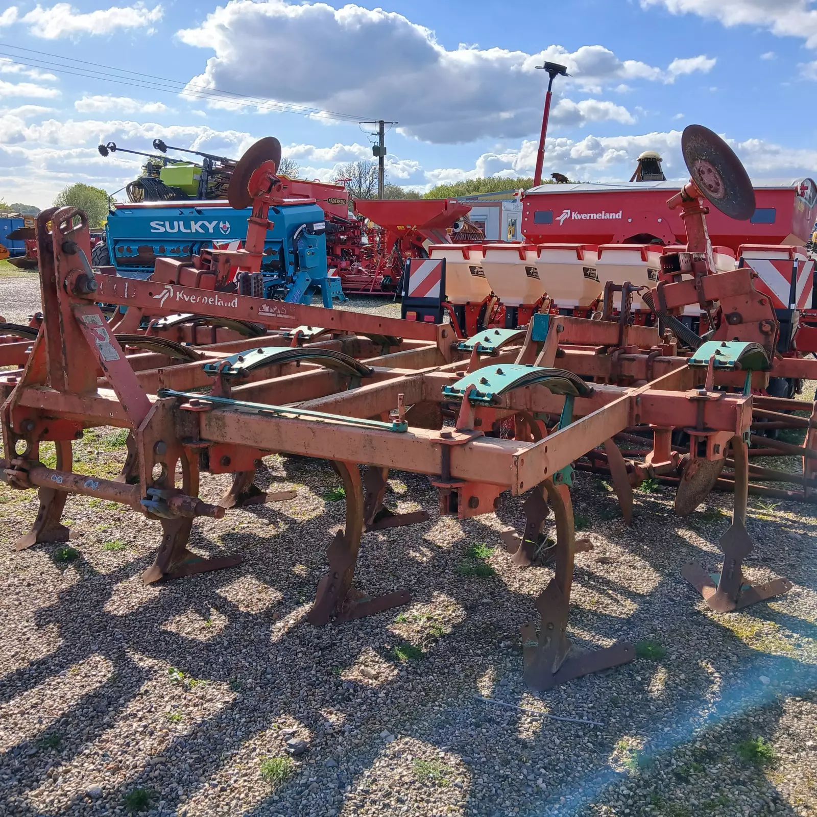 Kverneland 3m90 Cultivador 3200 €