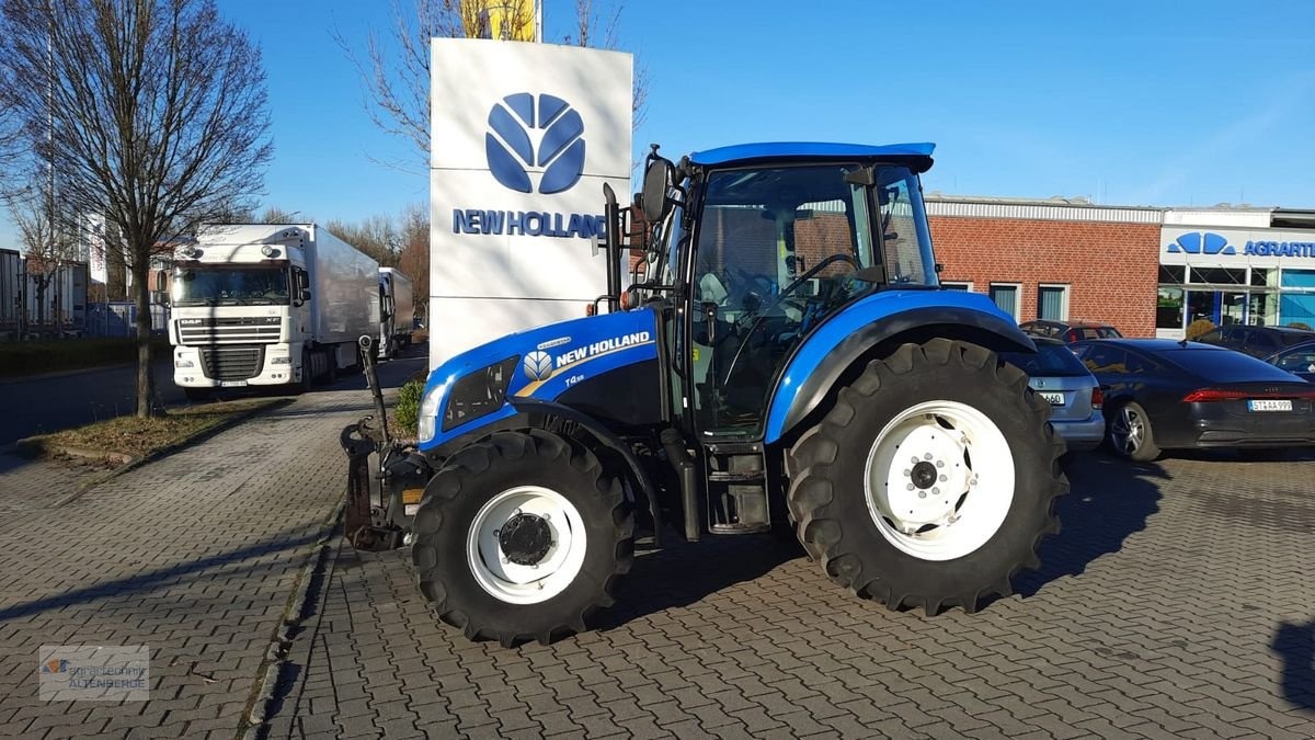 New Holland T 4.55 tractor €37,395