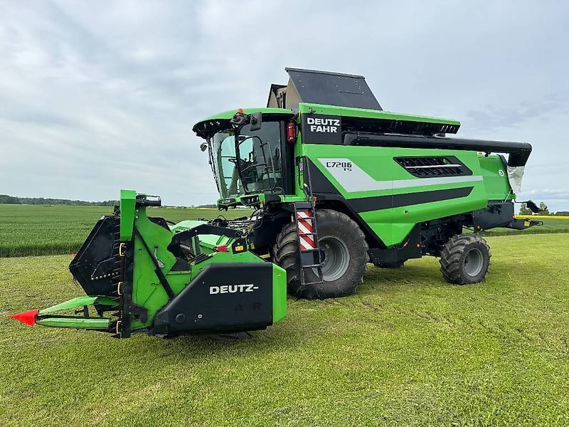 E-FARM: Deutz-Fahr C 7206 TS - Combine harvester - id EFKWJYS - €105,000 - Year of construction: 2017 - Engine hours: 1,523,Engine power (HP): 354,Latvia