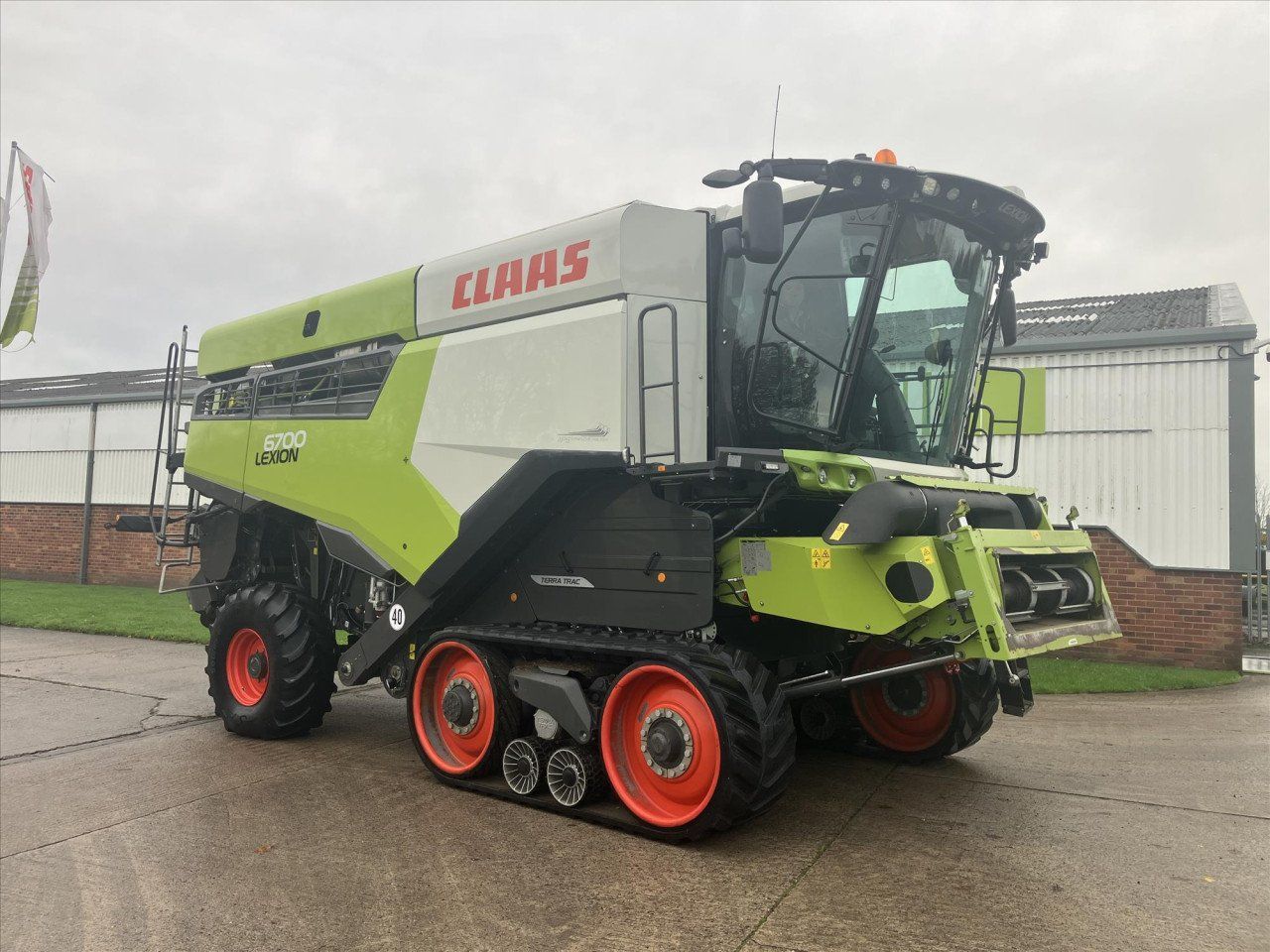 Claas Lexion 6700 Combine harvester €271,427
