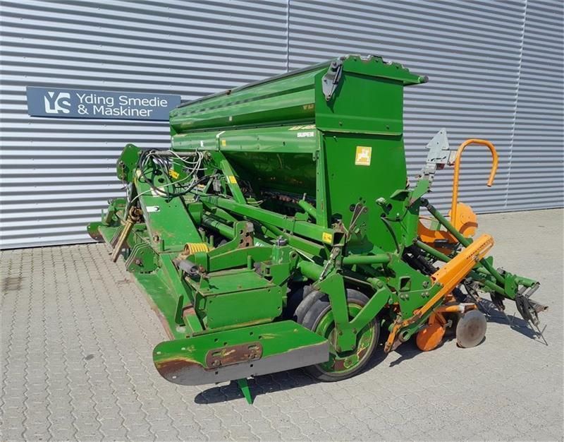E-FARM: Amazone ad 403 kg 403 - Semoir - id R2YIF1L - 22 109 € - Année: 2002 - Danemark