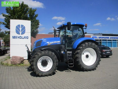 E-FARM: New Holland T7.200 - Tractor - id M3U1QUX - €79,748 - Year of construction: 2014 - Engine hours: 3,790,Engine power (HP): 228,Germany