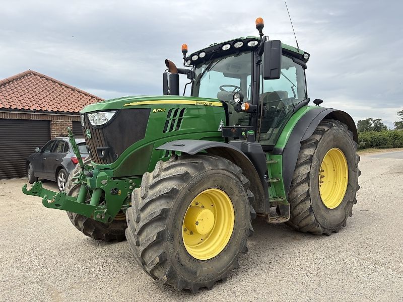 E-FARM: John Deere 6215 R - Traktor - id X7NKJAX - 58.535 € - Baujahr: 2016 - Abgelesene Motorstunden: 7.246,Motorleistung (PS): 214,Vereinigtes Königreich