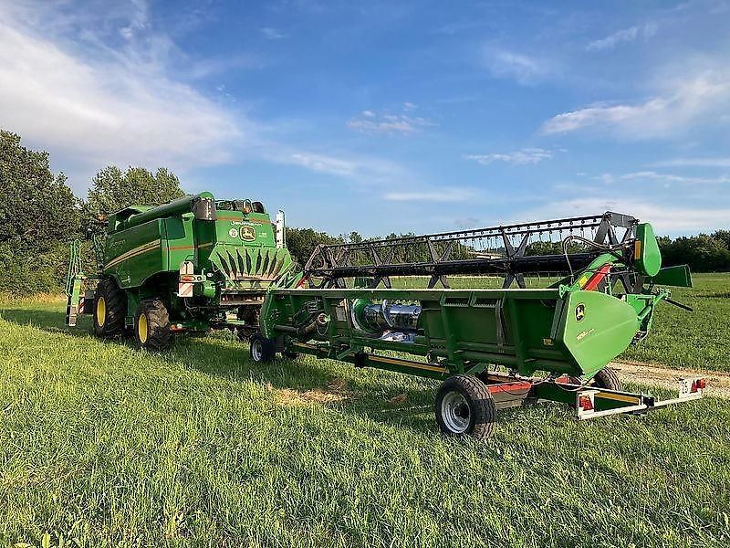 John Deere T 550 i HM Combină de recoltat 185.000 EUR
