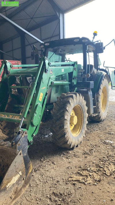 E-FARM: John Deere 6105 R - Tractor - id QG6UH96 - €62,000 - Year of construction: 2013 - Engine hours: 3,850,Engine power (HP): 105,France