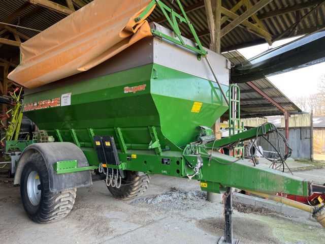E-FARM: Amazone ZG-B 5500 - Fertiliser spreader - id CGWRJ92 - €14,900 - Year of construction: 2012 - France