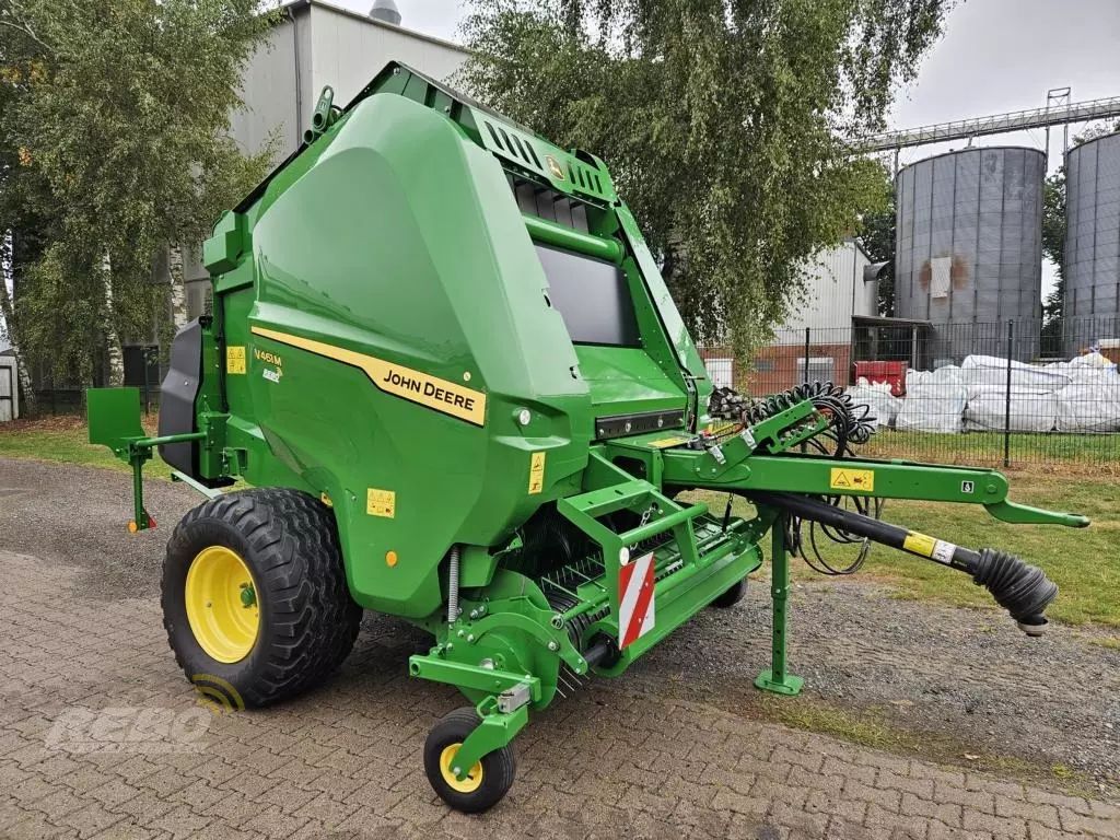 E-FARM: John Deere V461M - Πρέσσα - id WQDGDCA - Χρονία: 2023 - Γερμανία