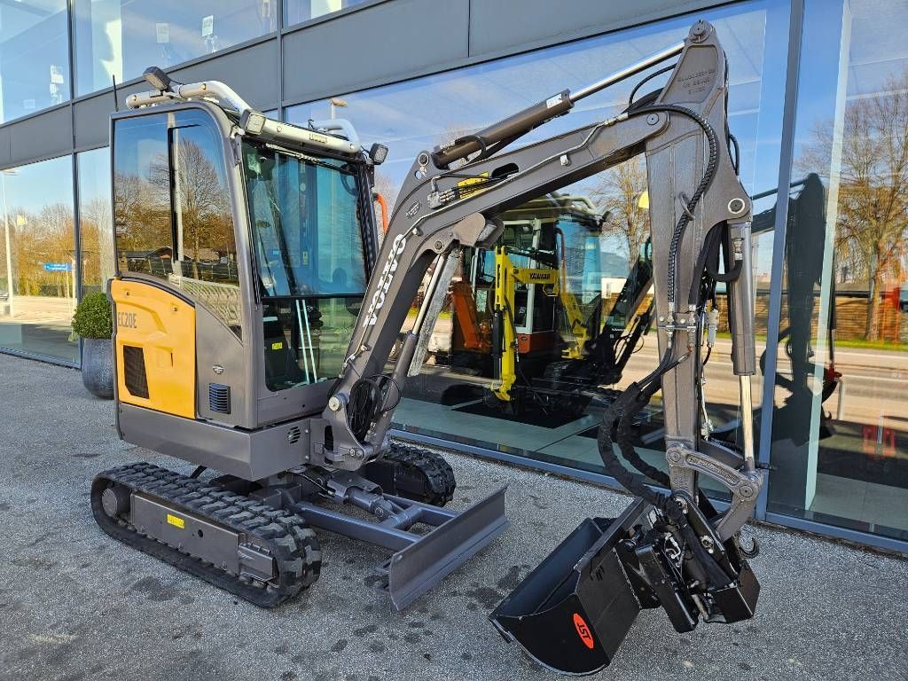 VOLVO ec 20 e Mini excavadora  32.770 €