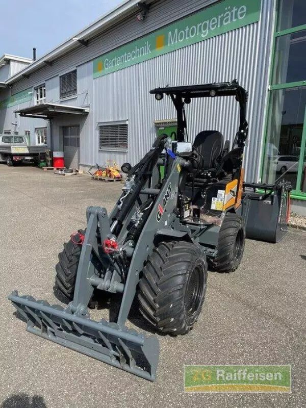 Giant G2300 HD Ładowarka kołowa