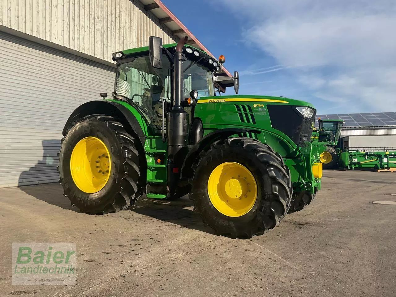 E-FARM: John Deere 6175 R - Tractor - id CXZ5RWE - €139,000 - Year of construction: 2021 - Engine hours: 2,322,Engine power (HP): 215,Germany