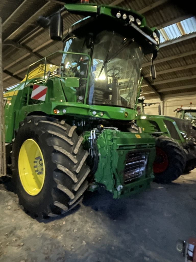 John Deere 9700 Ensileuse automotrice