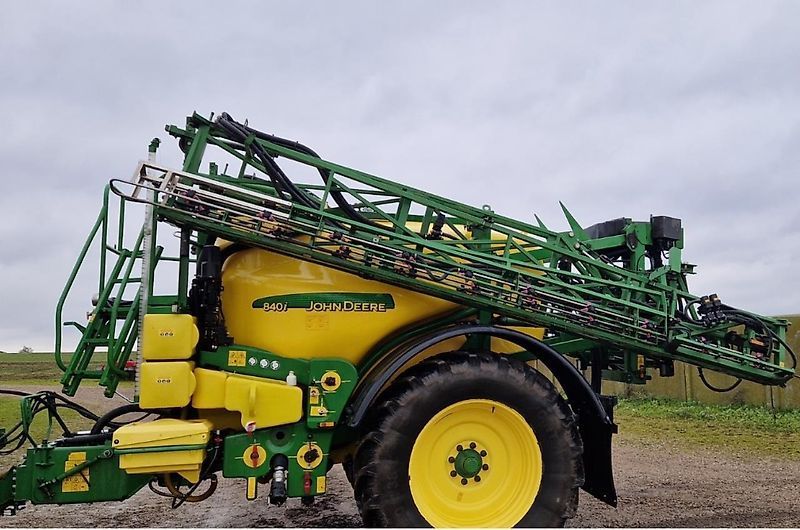 John Deere 840 i Sprayer €22,421