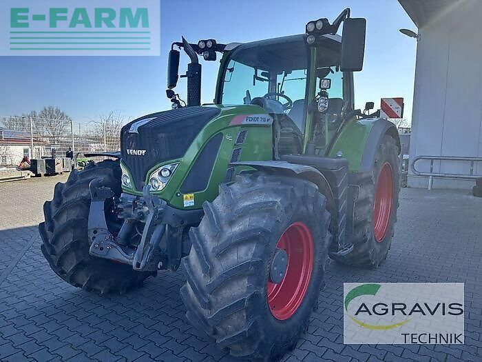 Fendt 718 Vario Tractor 127.900 €