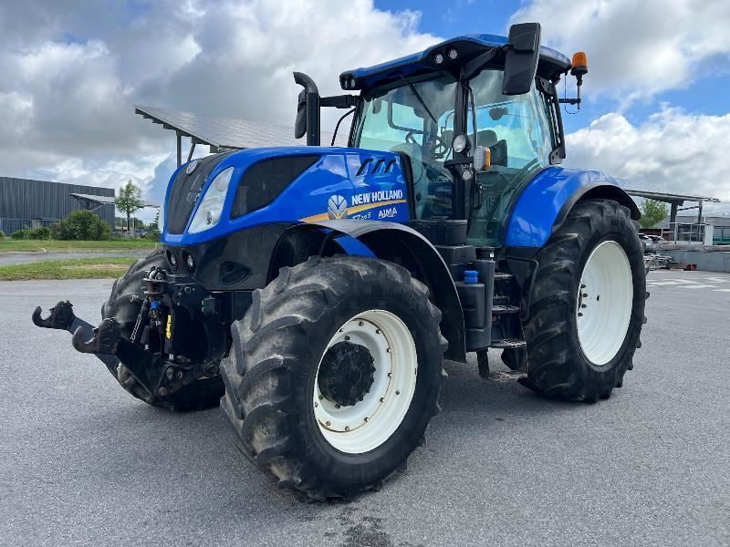 New Holland T7.215 S Traktori