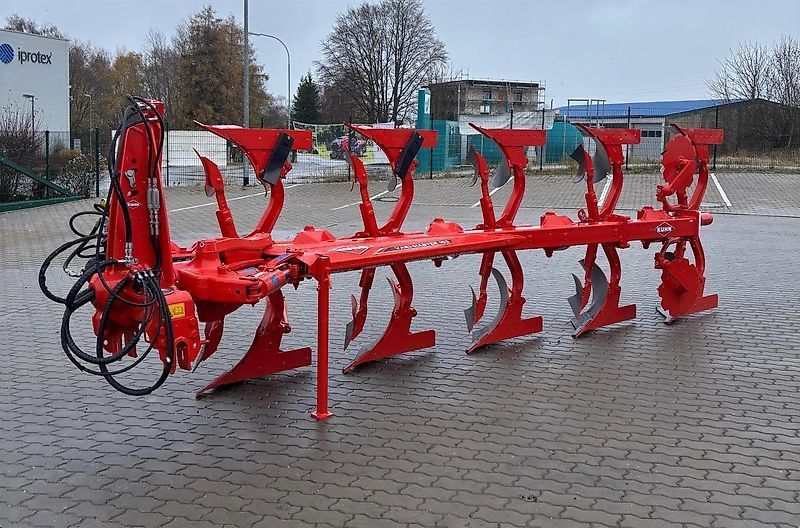 Kuhn Vari-Master 153 5 NSH Plough €32,450