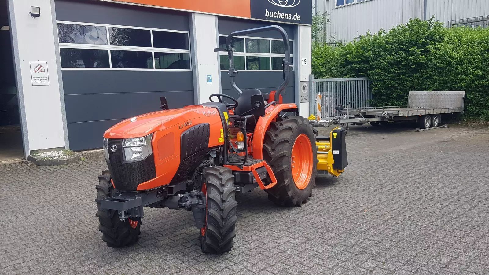 E-FARM: Kubota L1-255 - Traktor - id HNF6BDY - 28 800 € - Rok produkcji: 2025 - Motogodziny: 1,Moc silnika: 55,Niemcy