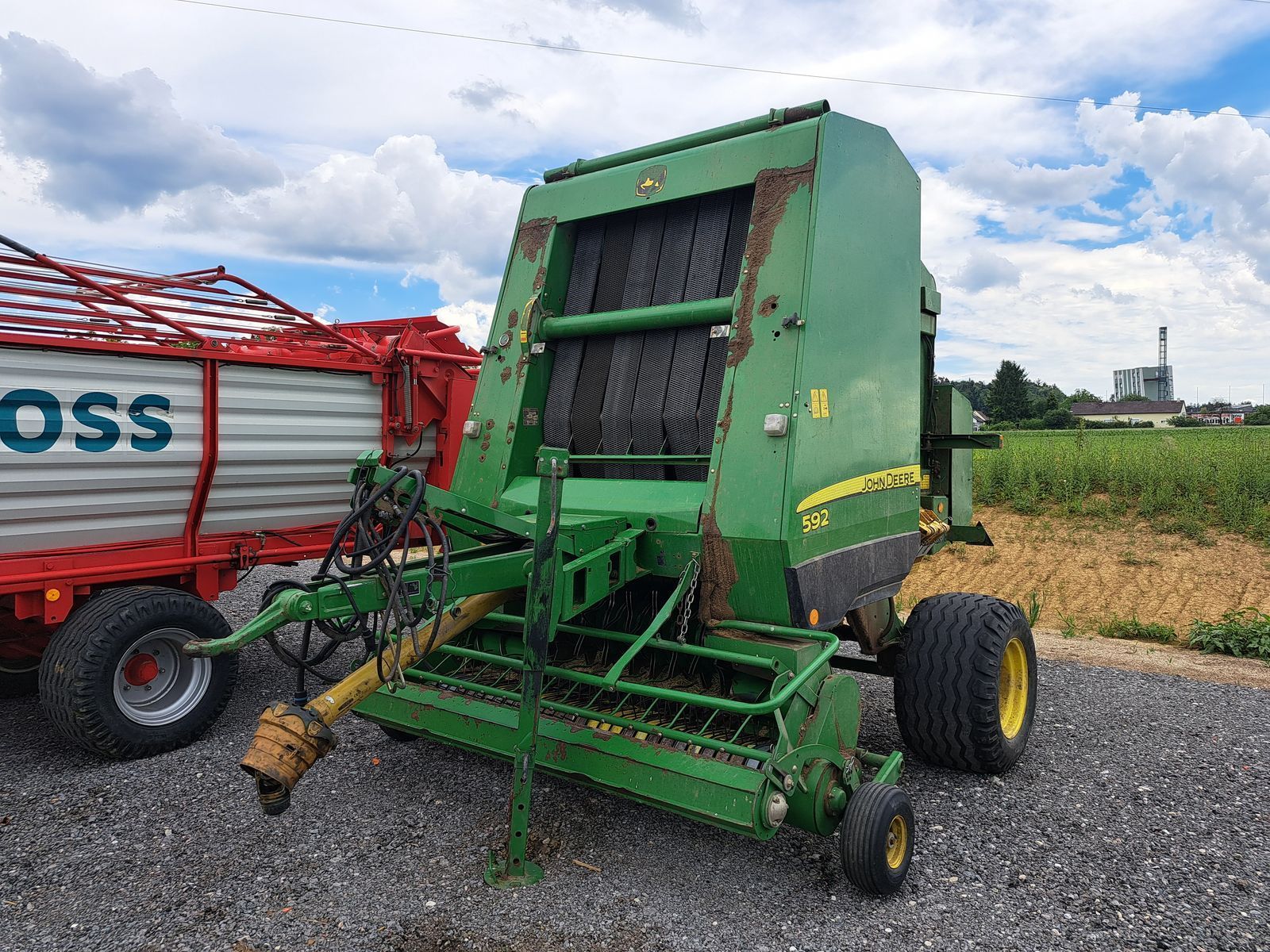 John Deere 592 Presă de balotat 17.900 EUR