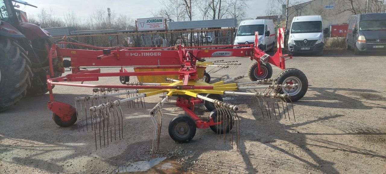 Pöttinger EuroTop 881 A Tedder €12,500