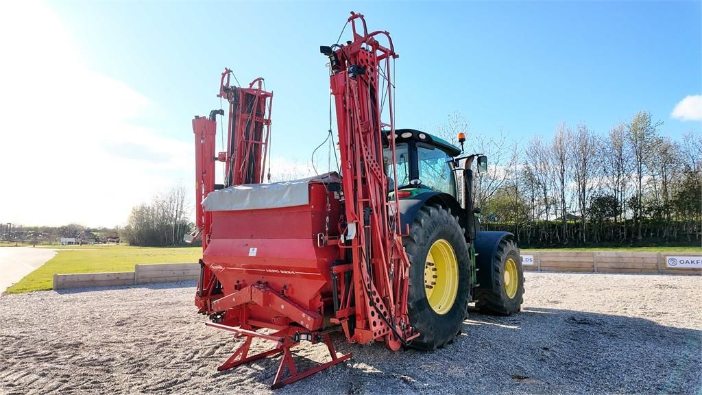 Kuhn 2224 aero 24m boom spreader Rozsiewacz nawozów 7971 €