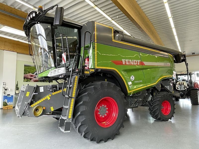E-FARM: Fendt mähdrescher 5275 cpl+gw - Mähdrescher - id TP7TY23 - 204.832 € - Baujahr: 2023 - Abgelesene Motorstunden: 150,Motorleistung (PS): 306,Deutschland