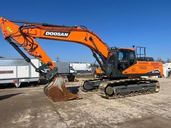 Doosan dx350 lc-7k kettenbagger, 1x tieflöffel ,kamera Crawler excavator €199,900