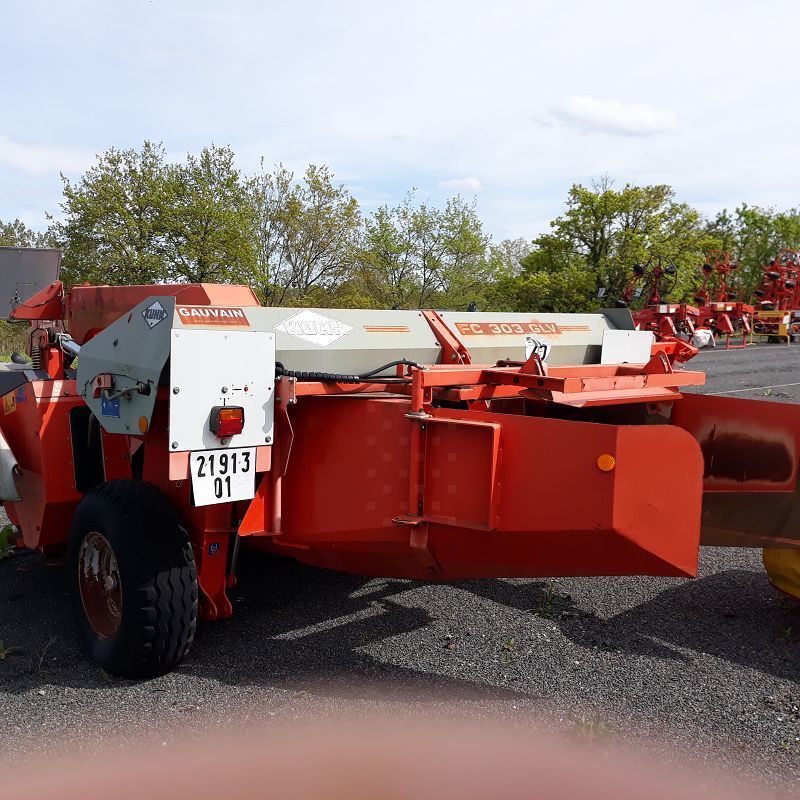 E-FARM: Kuhn FC 303 GLV - Mähwerk - id 8IA8MBZ - 5.700 € - Baujahr: 2006 - Frankreich