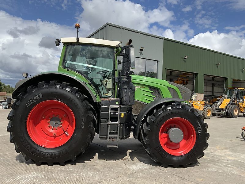 Fendt 936 Vario Profi Plus Tractor €134,102