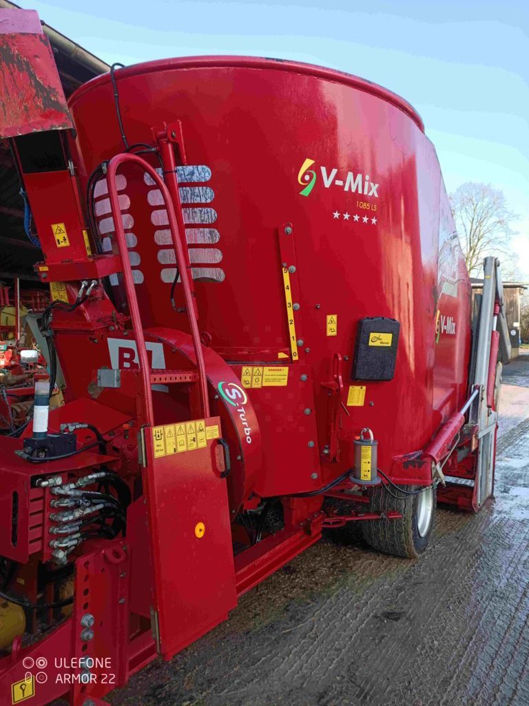 BVL 1085 ls v-mx Mixer feeder €13,000