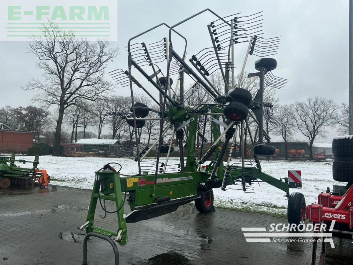 Fendt Former 880 Tedder €20,300