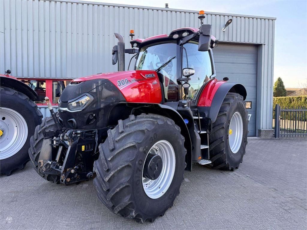 Case IH Optum 300 Tractor €139,000