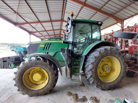 E-FARM: John Deere 6195 R - Traktor - id NBBLMUF - 132 000 € - Rok produkcji: 2020 - Motogodziny: 1500,Moc silnika: 195,Francja