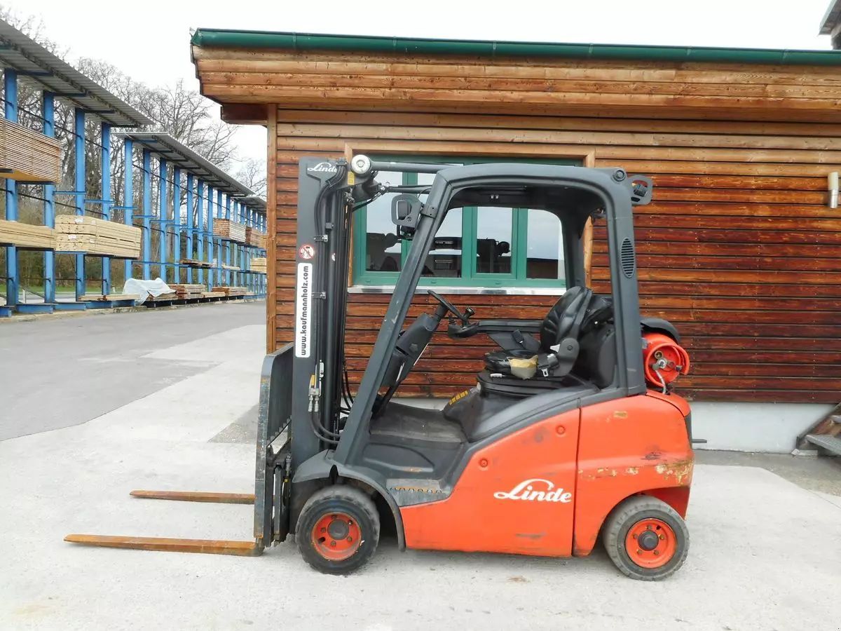 E-FARM: Linde h16t-01 triplex 4,62m + ss + 4. kreis - Forklift - id LDJ82AG - €8,500 - Year of construction: 2014 - Engine hours: 8,879,Austria