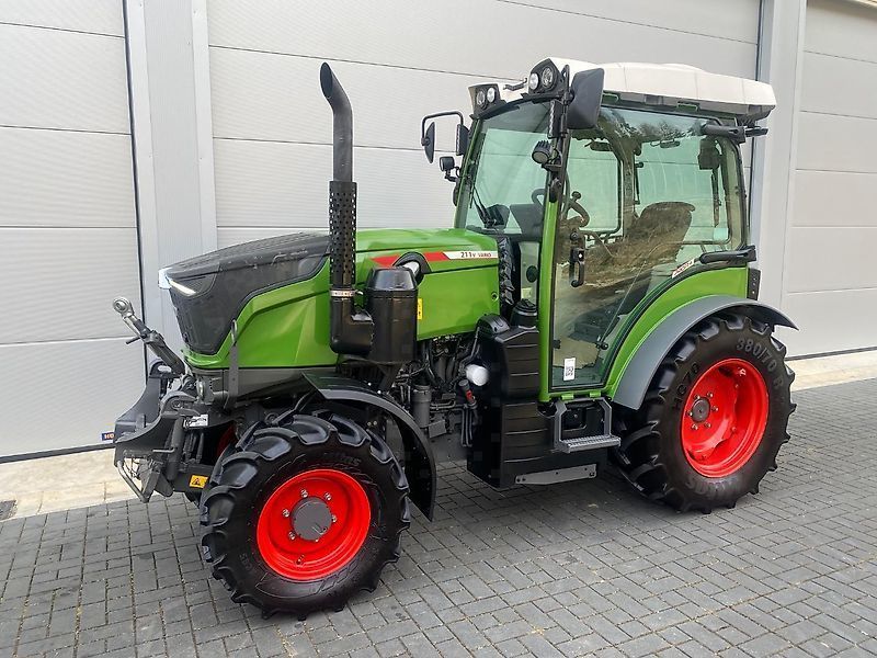 E-FARM: Fendt 211 Vario - Трактор - id BN8LNCF - 99 700 € - Година на построяване: 2022 - Работни часове на двигателя: 355,Мощност на двигателя (HP): 81,Германия