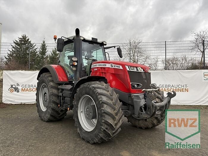 Massey Ferguson 8740 S Tractor €125,000