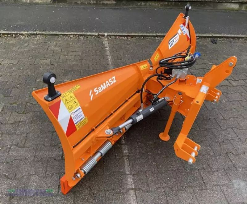 SaMASZ city 200, vario schneeflug für kommunaltraktoren Kommunaltechnik