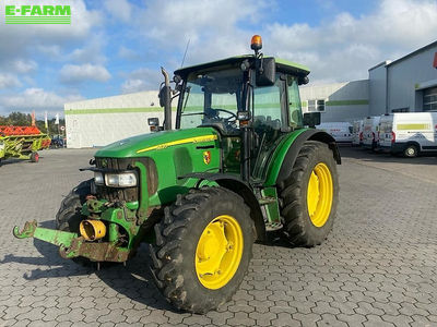 E-FARM: John Deere 5620 - Tractor - id EHZ9RX3 - €29,500 - Year of construction: 2004 - Engine hours: 8,049,Engine power (HP): 72.06,Germany