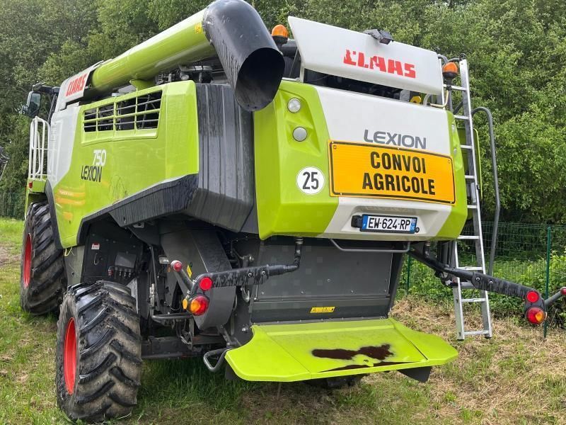 E-FARM: Claas Lexion 750 - Kombajn - id LXWZWHZ - 160 000 € - Rok výroby: 2018 - Hodiny motoru: 2 818,Výkon motoru (HP): 435,Francie