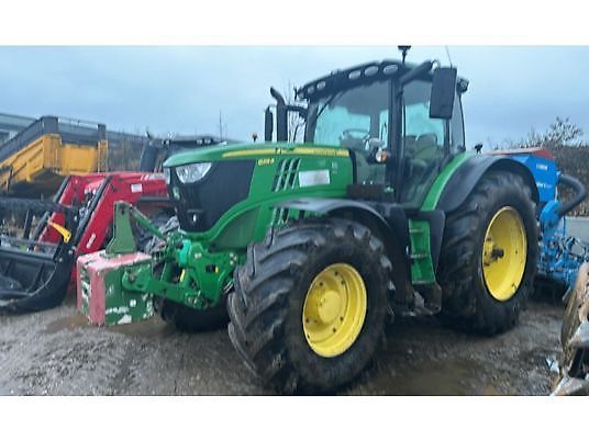 John Deere 6215 R Tractor €80,000