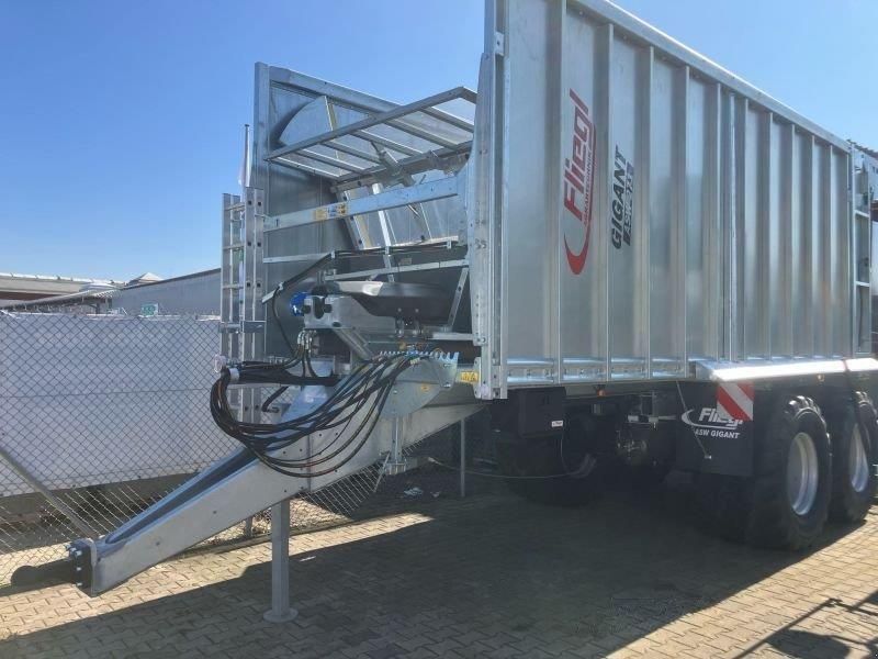 E-FARM: Fliegl gigant asw 271 compact fox - Trailer - id XKSLZSP - 49.555 € - Produktionsår: 2025 - Tyskland