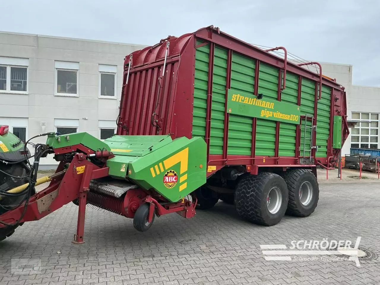E-FARM: Used Forage Transporters for Sale | E-FARM