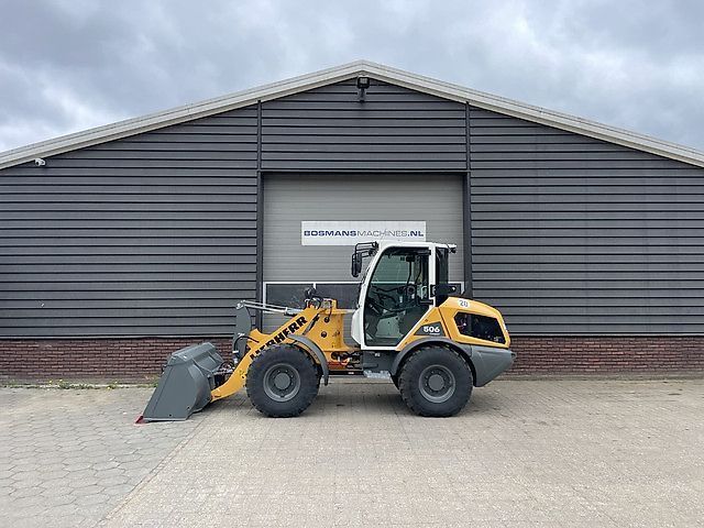 Liebherr L 506 Compact Wheel loader €54,500