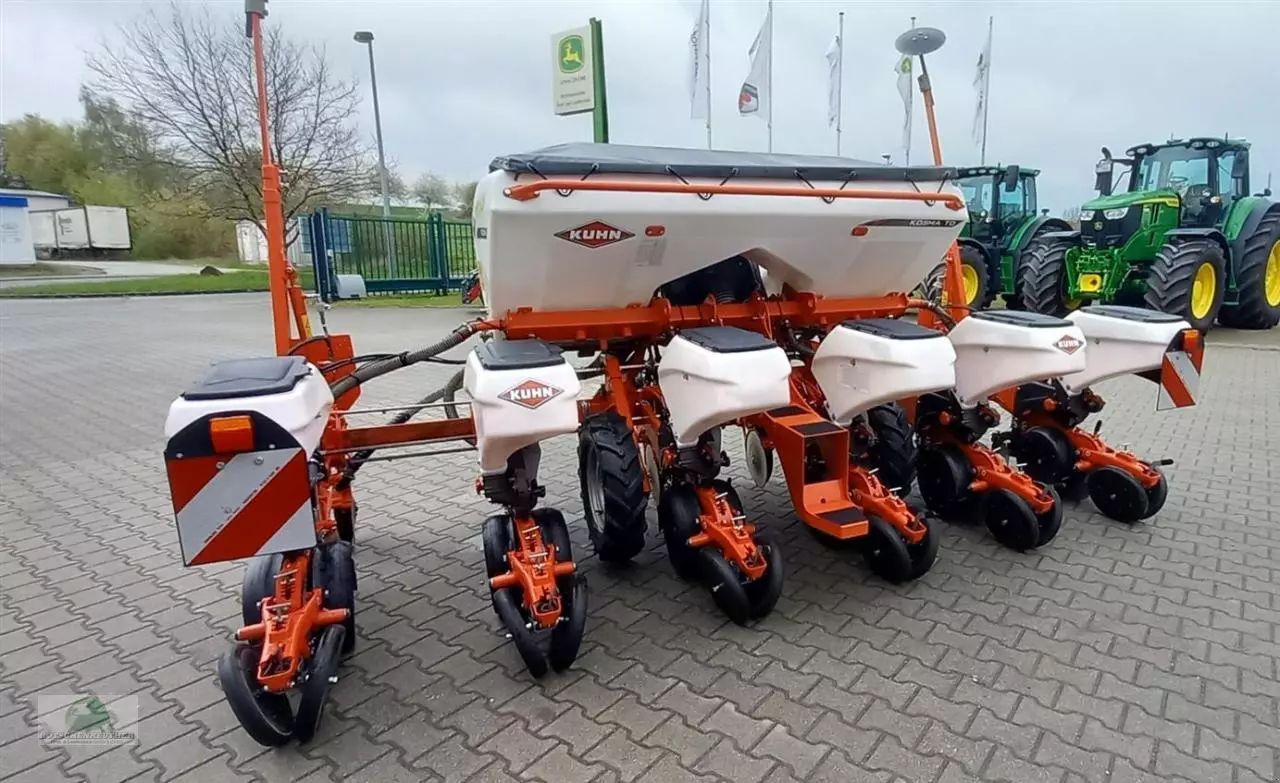 E-FARM: Kuhn Kosma TD - Semoir de précision - id SXJTVH1 - 29 000 € - Année: 2024 - Allemagne