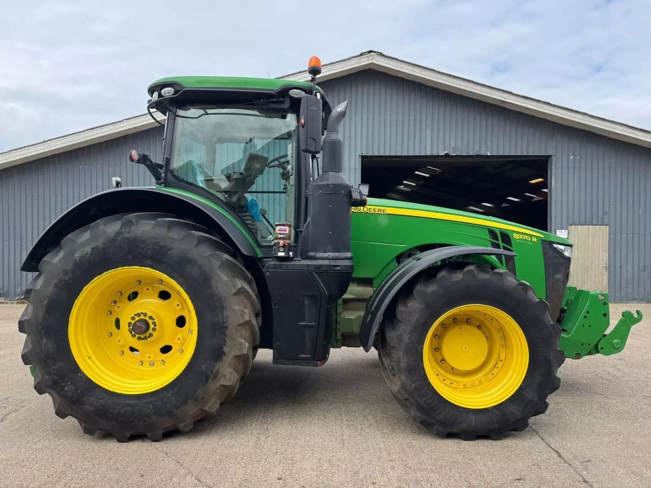 John Deere 8370 R Tracteur 113 743 €