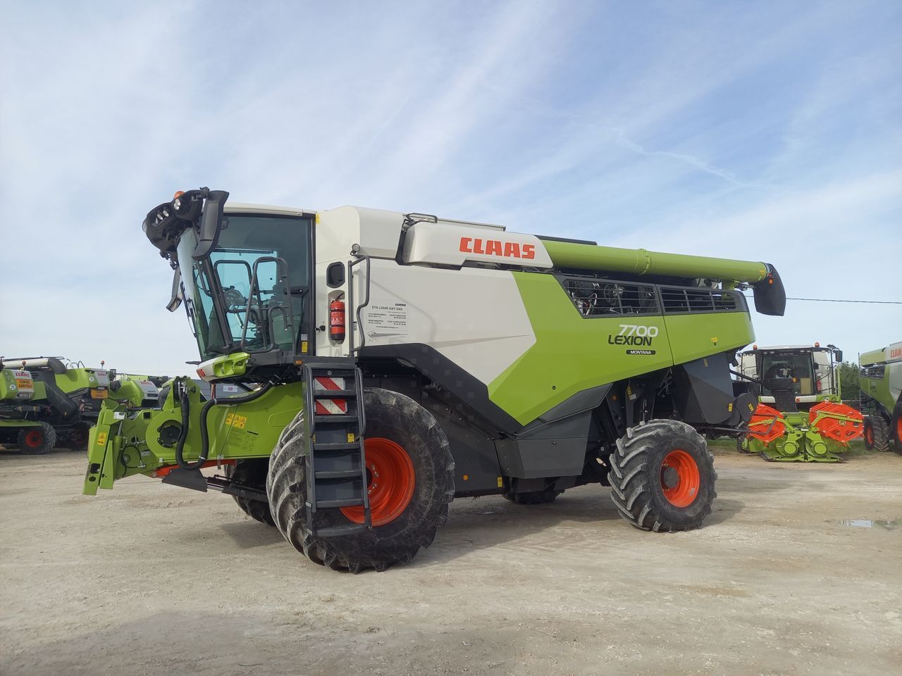 Claas Lexion 7700 Montana Combine harvester €360,000