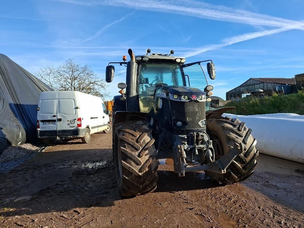 E-FARM: Massey Ferguson 7720S Exclusive - Traktor - id FYAVFE1 - 79.800 € - Baujahr: 2019 - Abgelesene Motorstunden: 4.800,Motorleistung (PS): 200,Frankreich