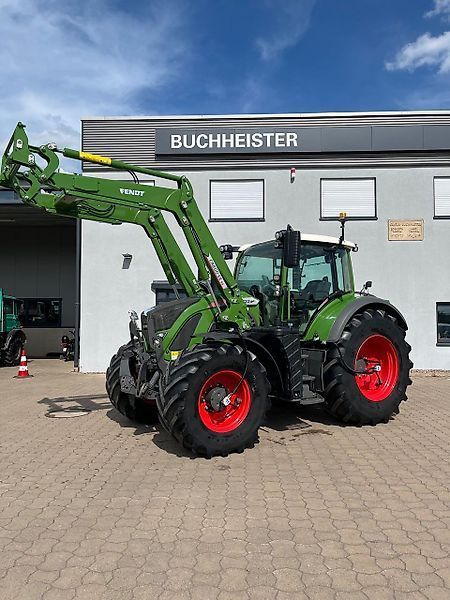 E-FARM: Fendt 722 Vario ProfiPlus - Traktor - id TYFBDGJ - 138.000 € - Baujahr: 2018 - Abgelesene Motorstunden: 5.023,Motorleistung (PS): 220,Deutschland