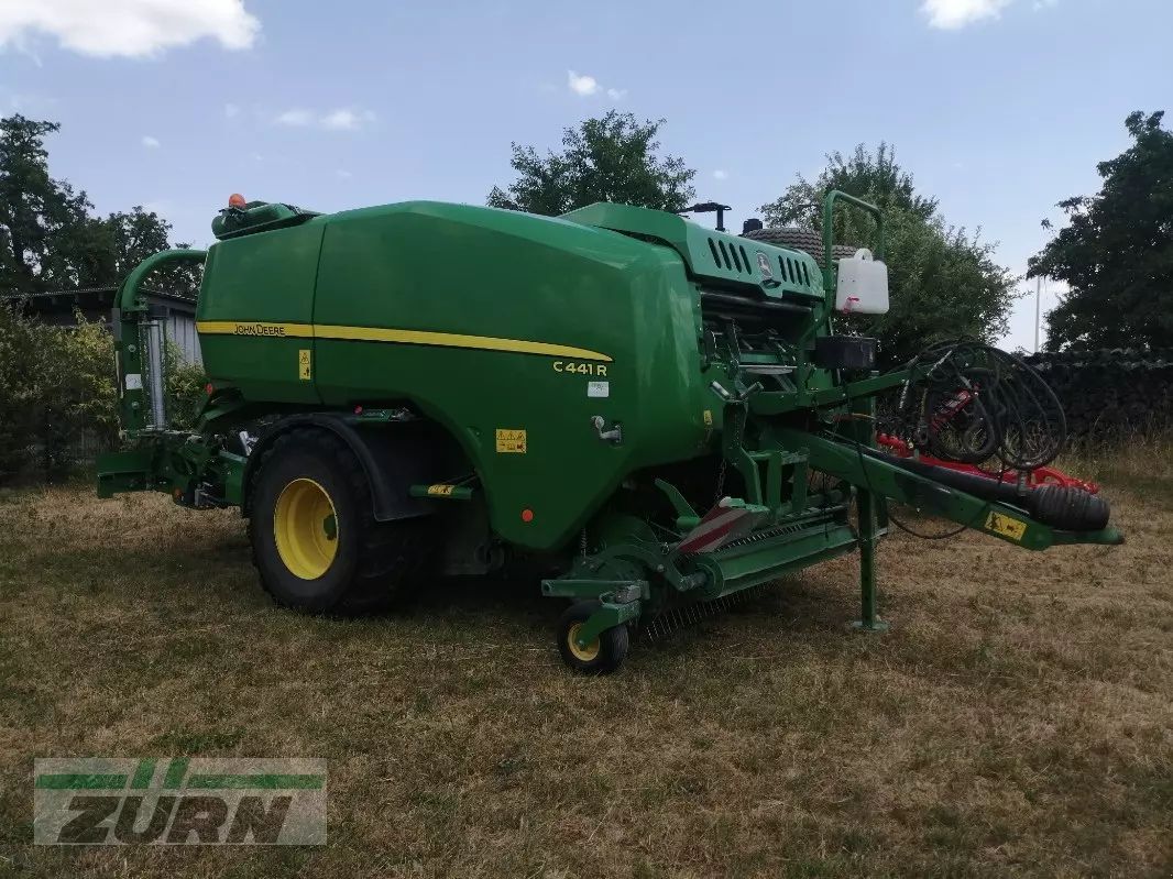 E-FARM: John Deere C441R - Presse à balles - id P1FEZHK - 46 000 € - Année: 2019 - Allemagne