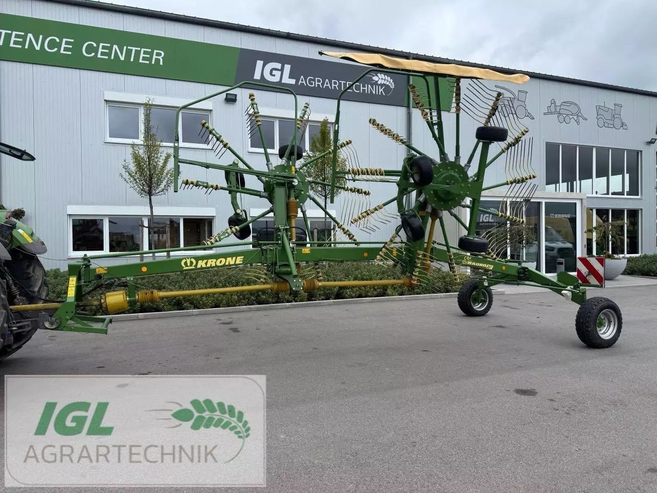 E-FARM: Krone Swadro 807 - Rendsodró - id XLGWVIY - 12 900 EUR - Gyártási év: 2013 - Németország