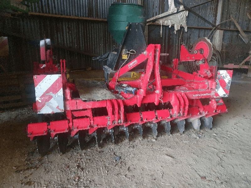 E-FARM: Pöttinger terradisc 3000 - Cultivator - id ZDISTIS - €7,500 - Year of construction: 2010 - France